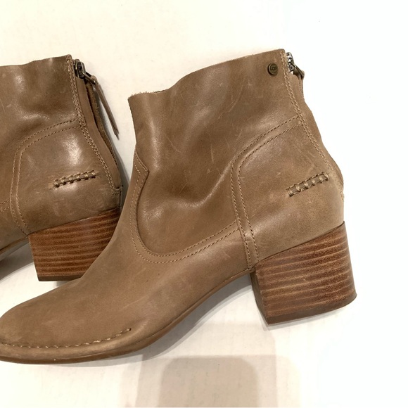 UGG Australia Women's Bandara Ankle Bootie Leather Sz 8 Mysterious Taupe 1095053 - Picture 5 of 11